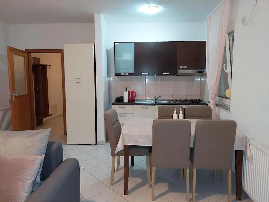 Apartment Patty 3+2 Fazana Croatia